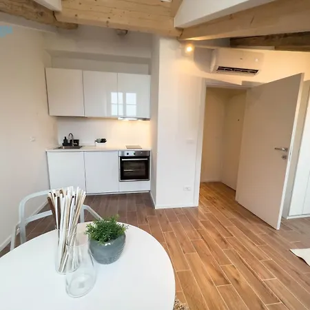 Apartman Gozzi 4 Tirabora Short Rent Trieszt
