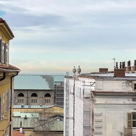Gozzi 4 Tirabora Short Rent Apartman Trieszt